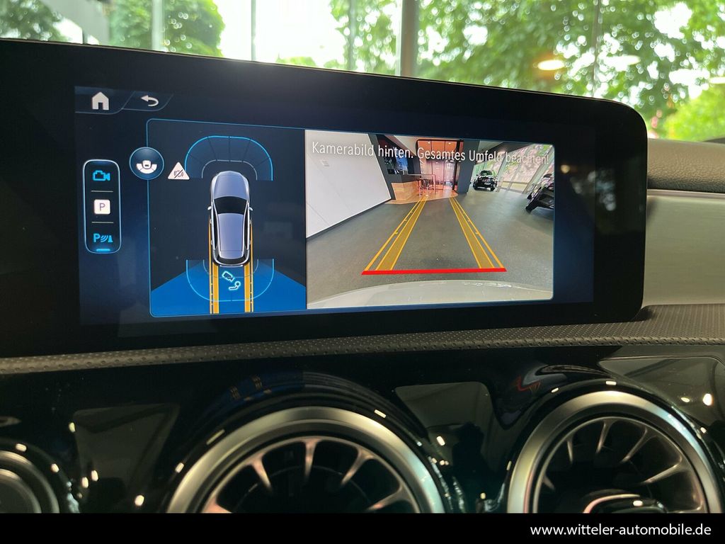 Mercedes-Benz A 180 2025