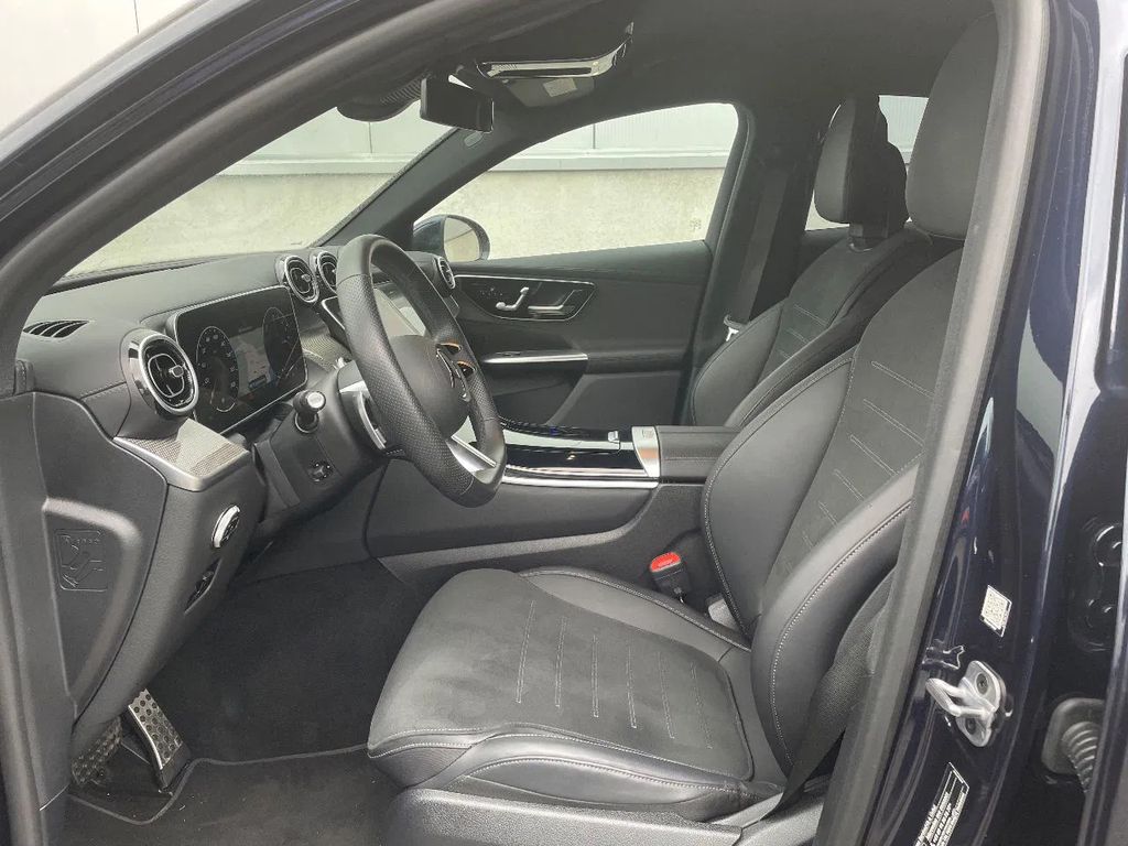 Mercedes-Benz GLC 300 2023