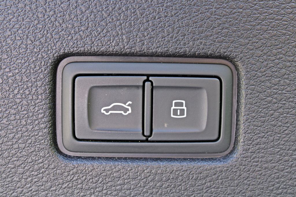 Audi SQ8 2024