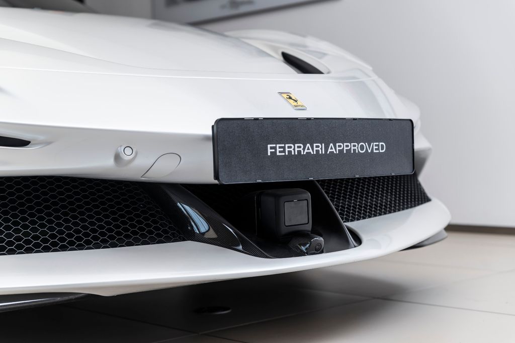 Ferrari SF90 2024