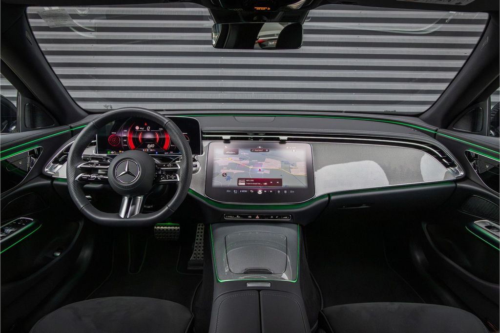 Mercedes-Benz E 220 2025