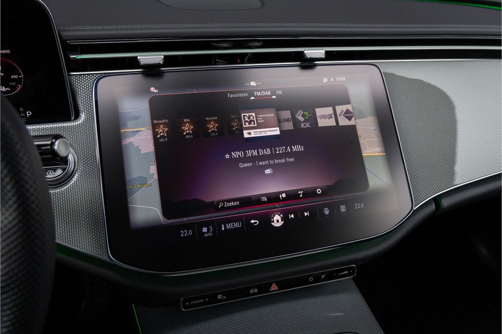 Mercedes-Benz E 220 2025