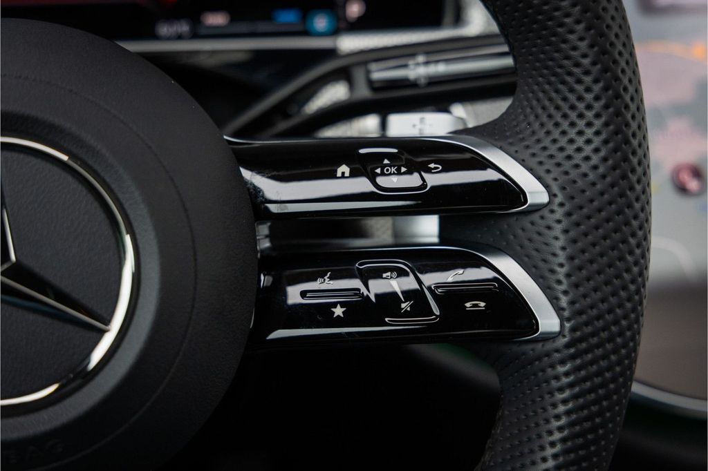 Mercedes-Benz E 220 2025