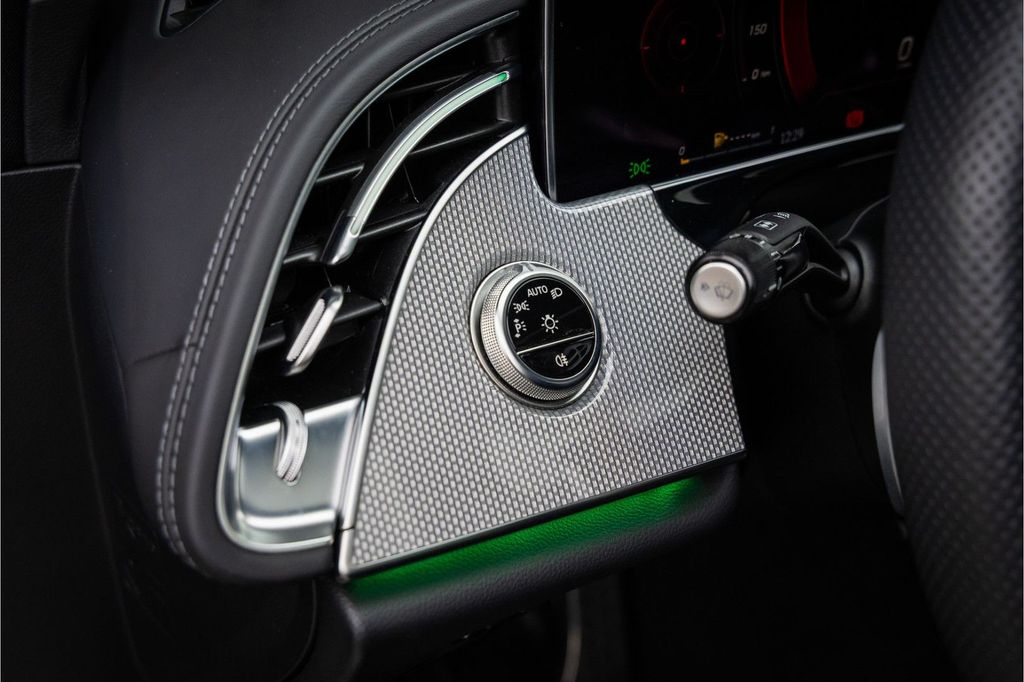 Mercedes-Benz E 220 2025