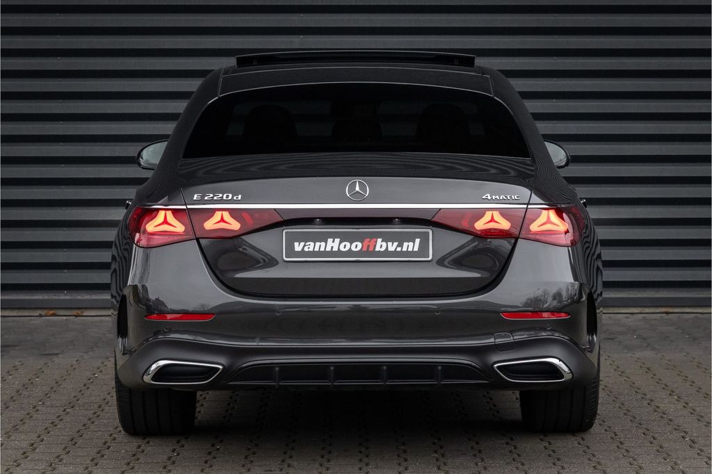 Mercedes-Benz E 220 2025