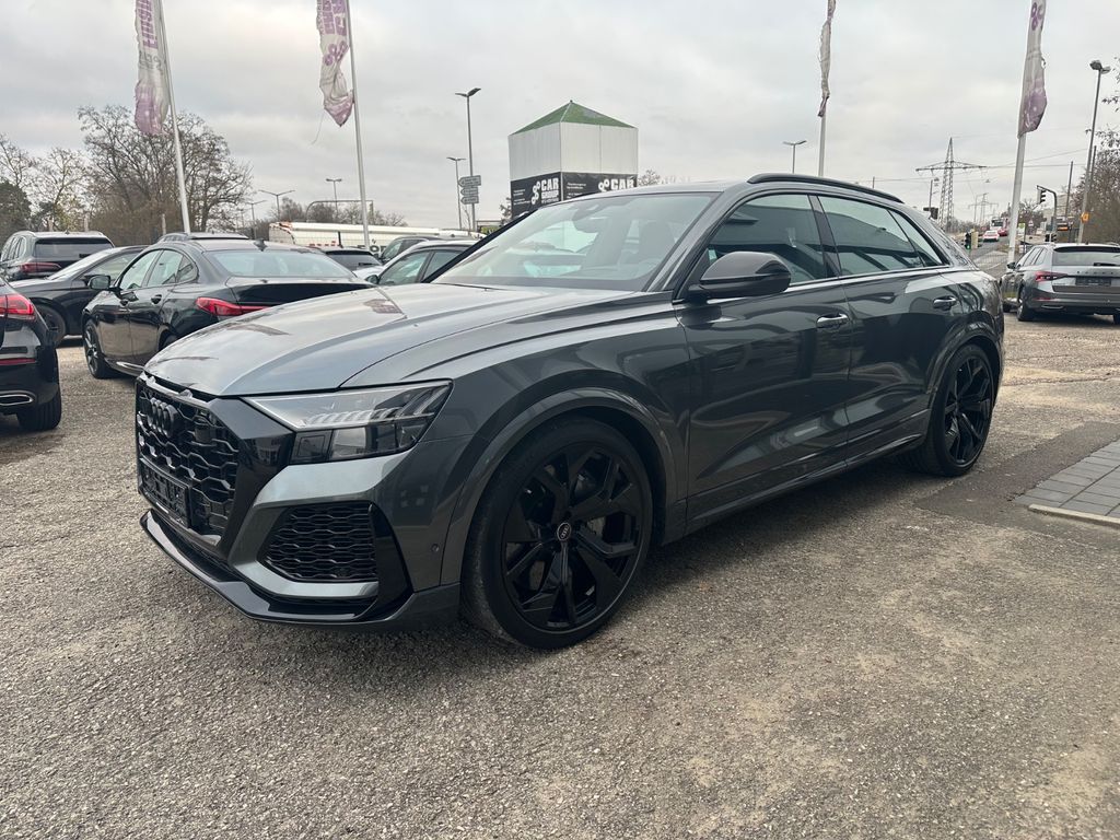 Audi RSQ8 2024