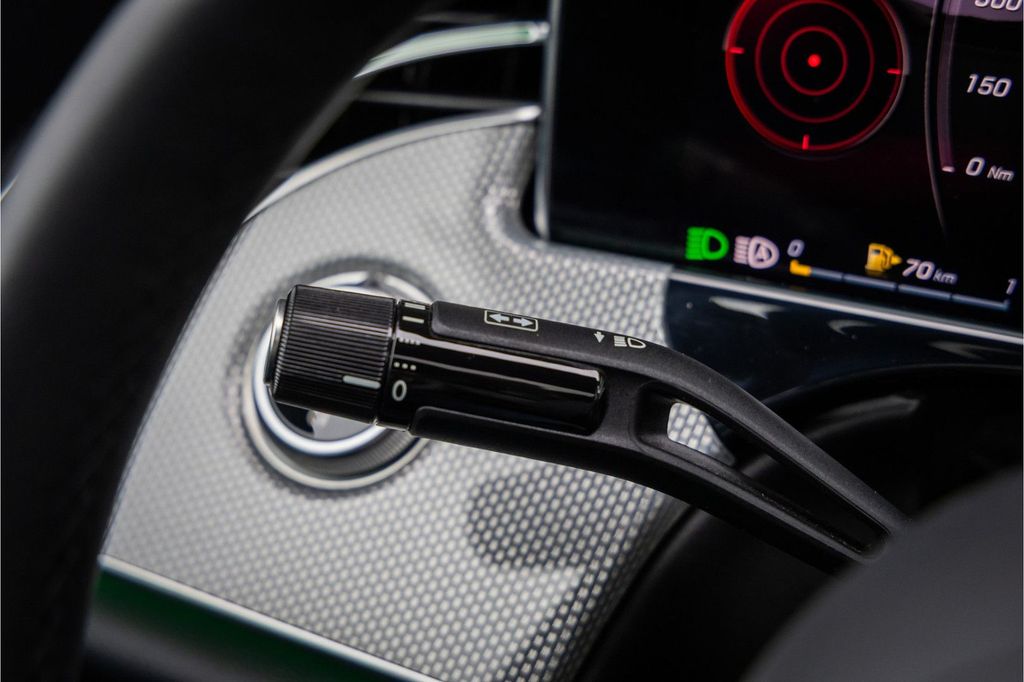 Mercedes-Benz E 220 2025