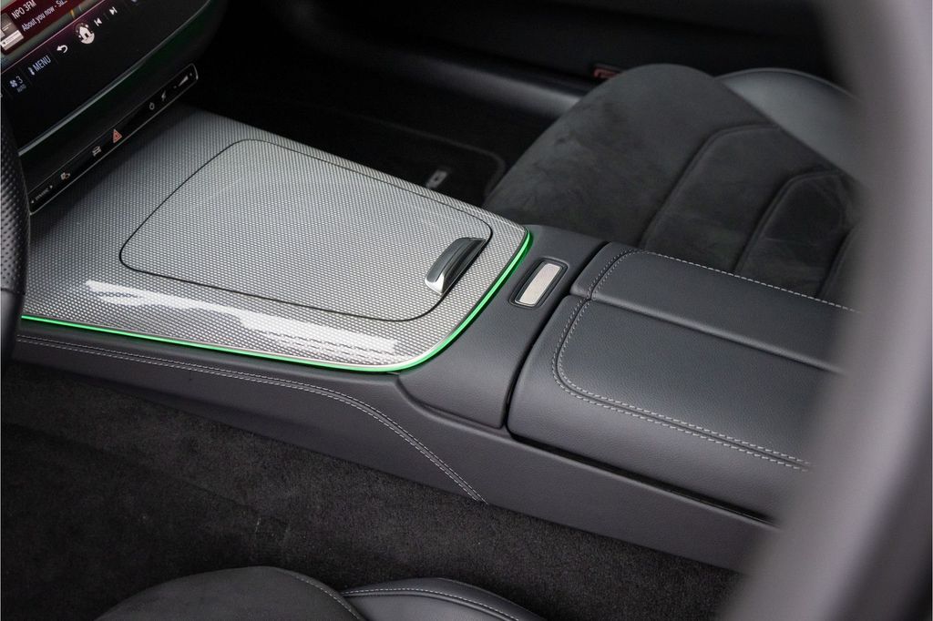 Mercedes-Benz E 220 2025