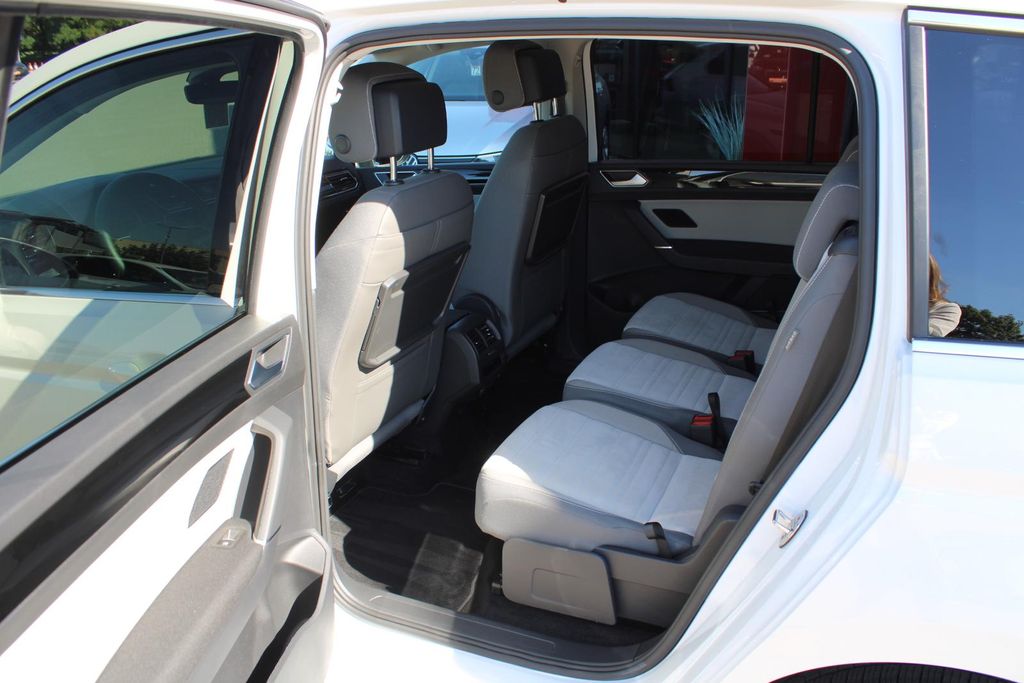 Volkswagen Touran 2024