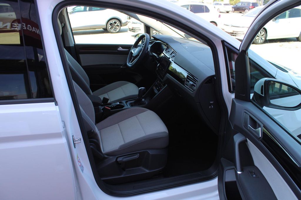 Volkswagen Touran 2024