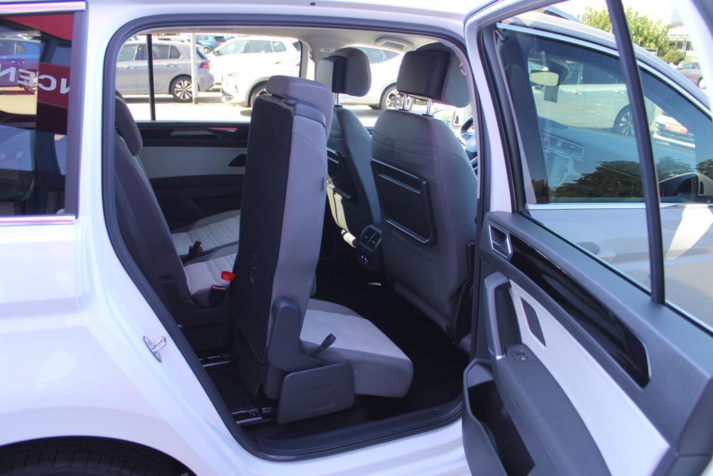 Volkswagen Touran 2024