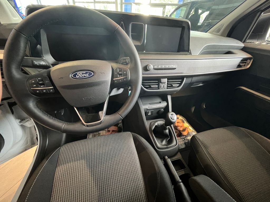 Ford Transit Courier