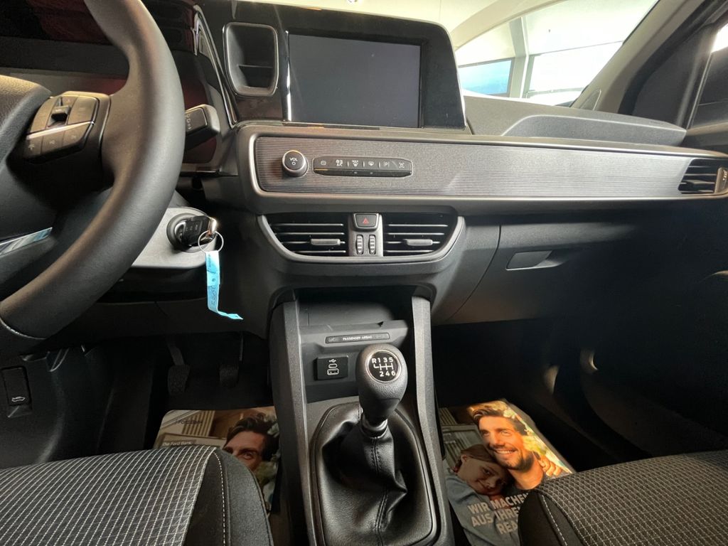 Ford Transit Courier