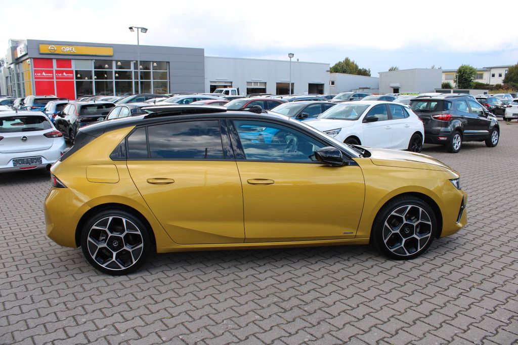 Opel Astra 2022
