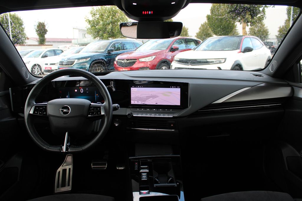 Opel Astra 2022