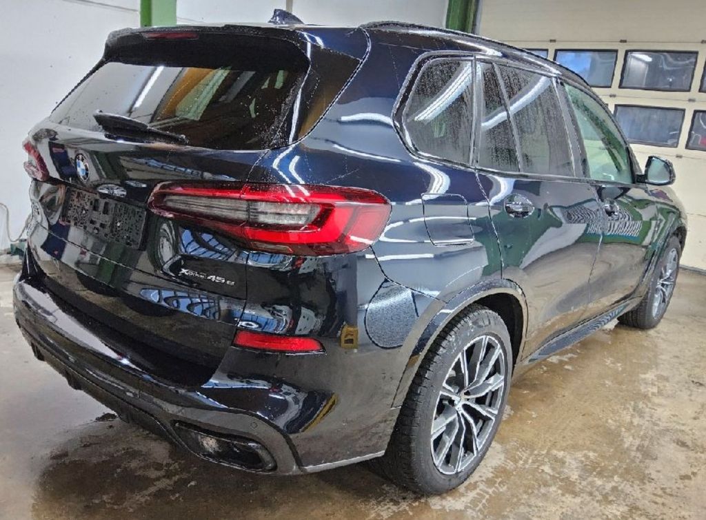 BMW X5 2021