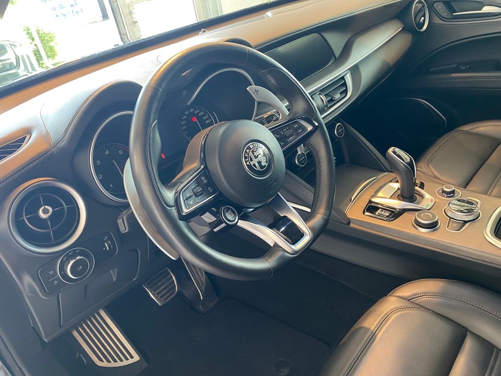 Alfa Romeo Stelvio 2020