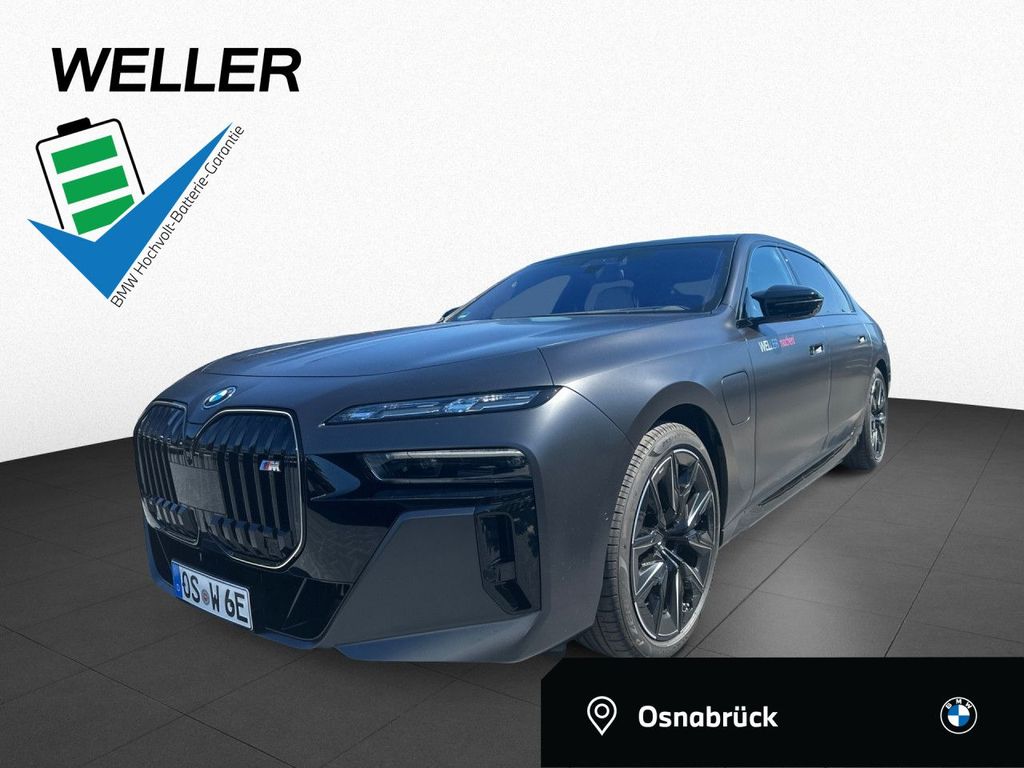 BMW M760 2024