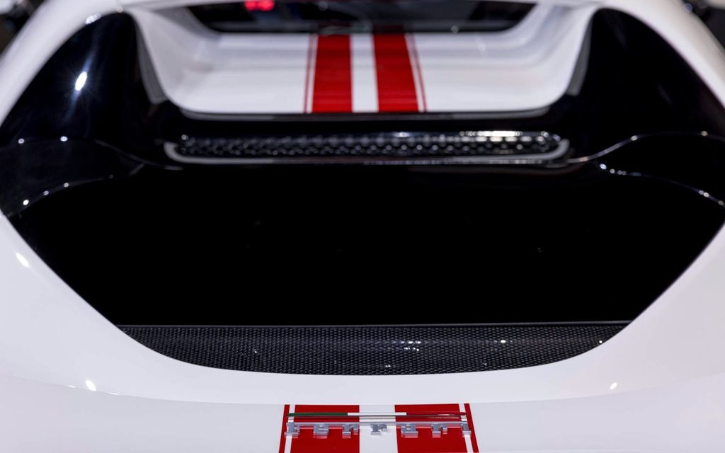 Ferrari 296 GTS 2023