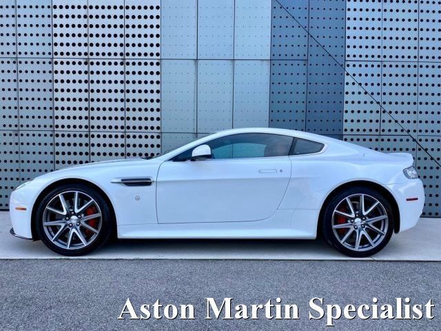 Aston Martin V8 Vantage 2013