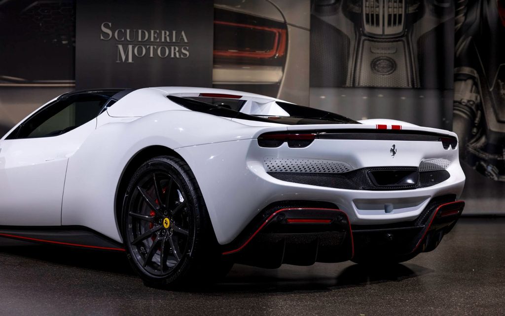 Ferrari 296 GTS 2023