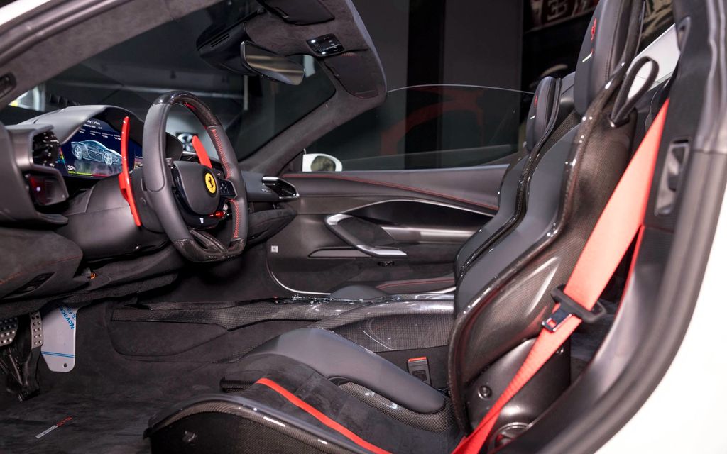 Ferrari 296 GTS 2023