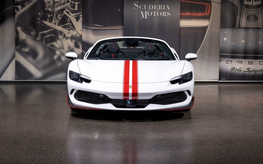 Ferrari 296 GTS 2023