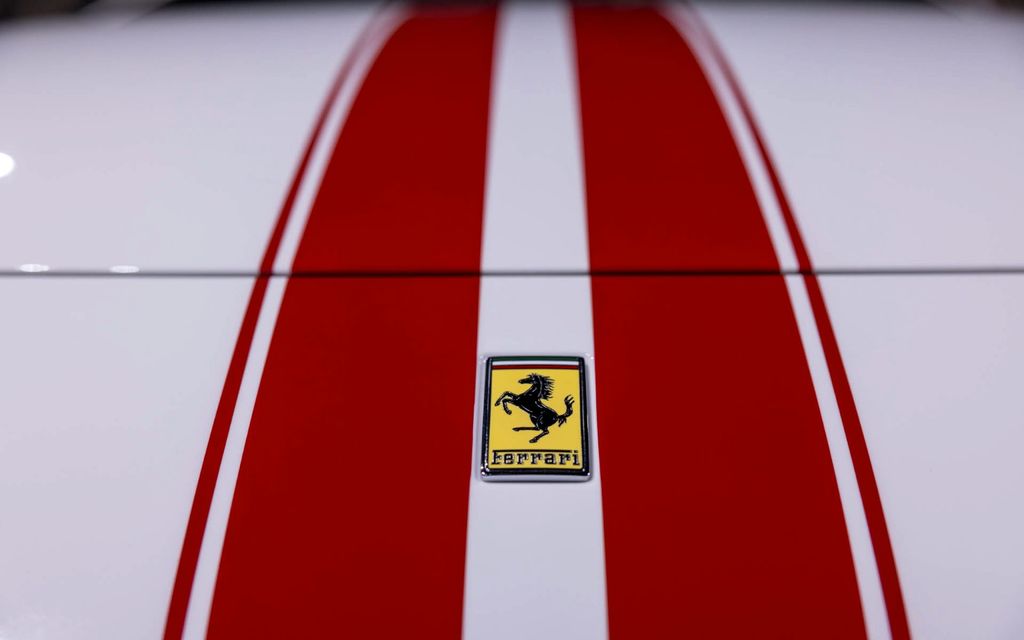 Ferrari 296 GTS 2023