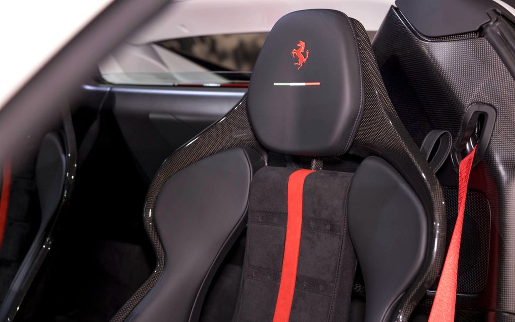 Ferrari 296 GTS 2023