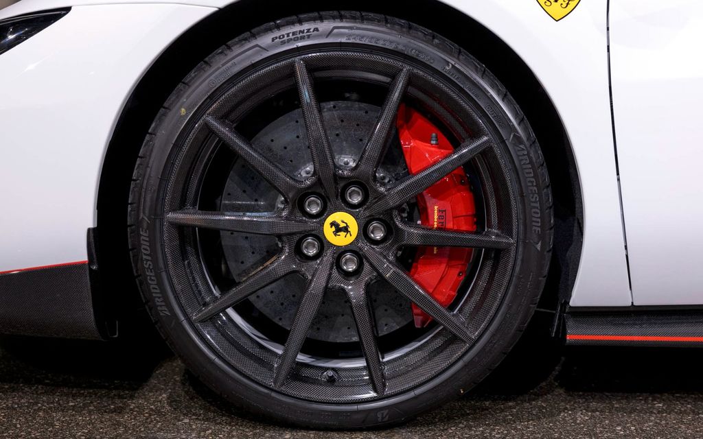 Ferrari 296 GTS 2023