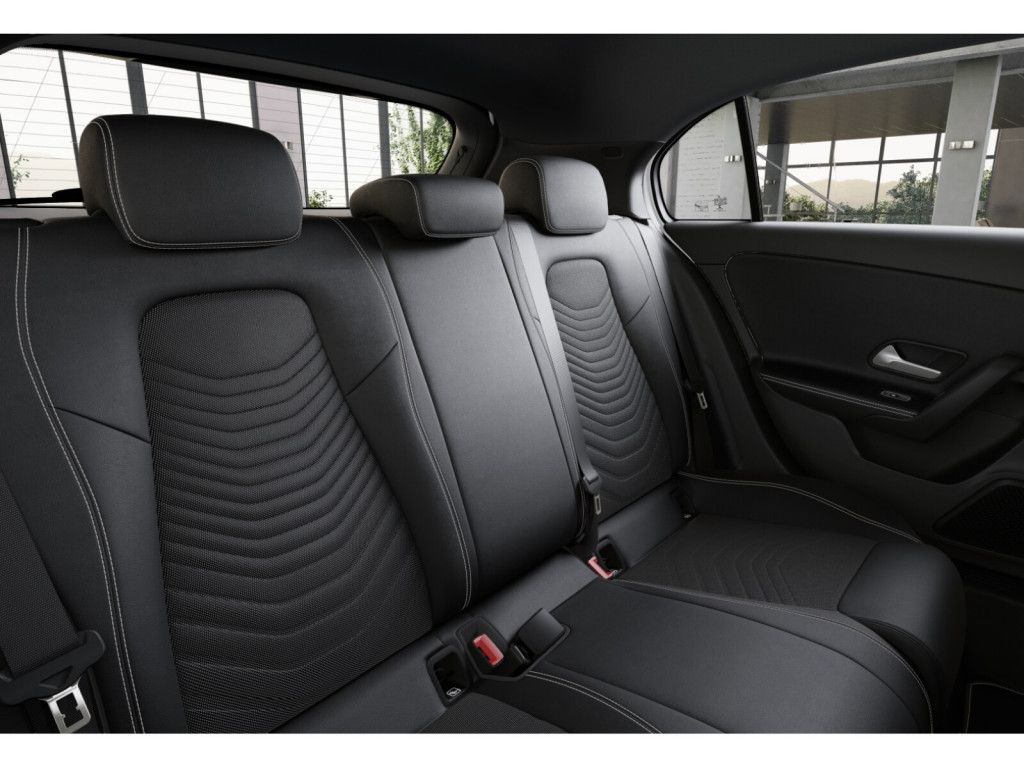 Mercedes-Benz A 250 2025