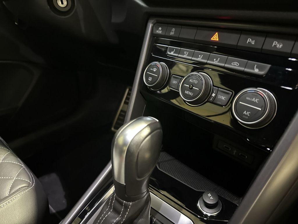 Volkswagen T-Roc 2021