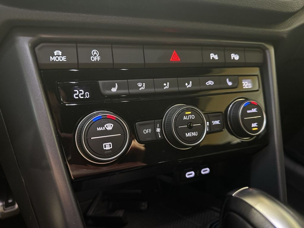 Volkswagen T-Roc 2021