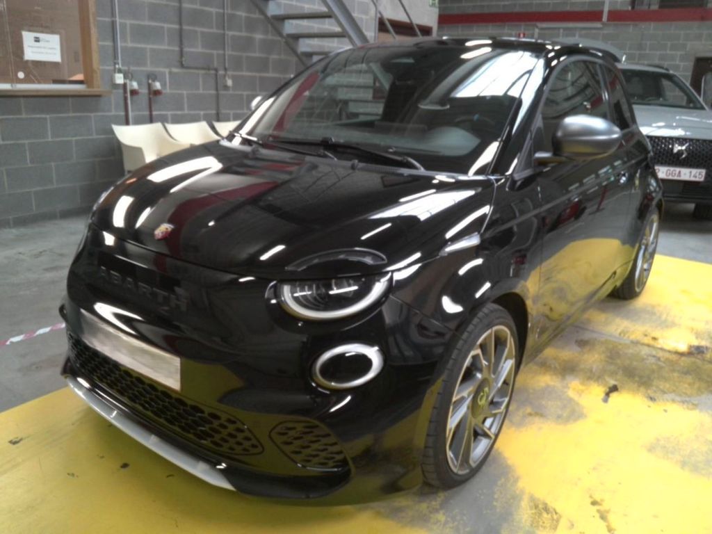 Abarth 500 2025