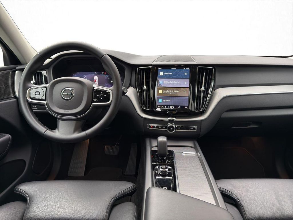 Volvo XC60 2022