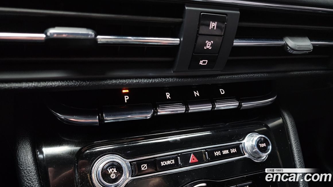 Lincoln Corsair 2021