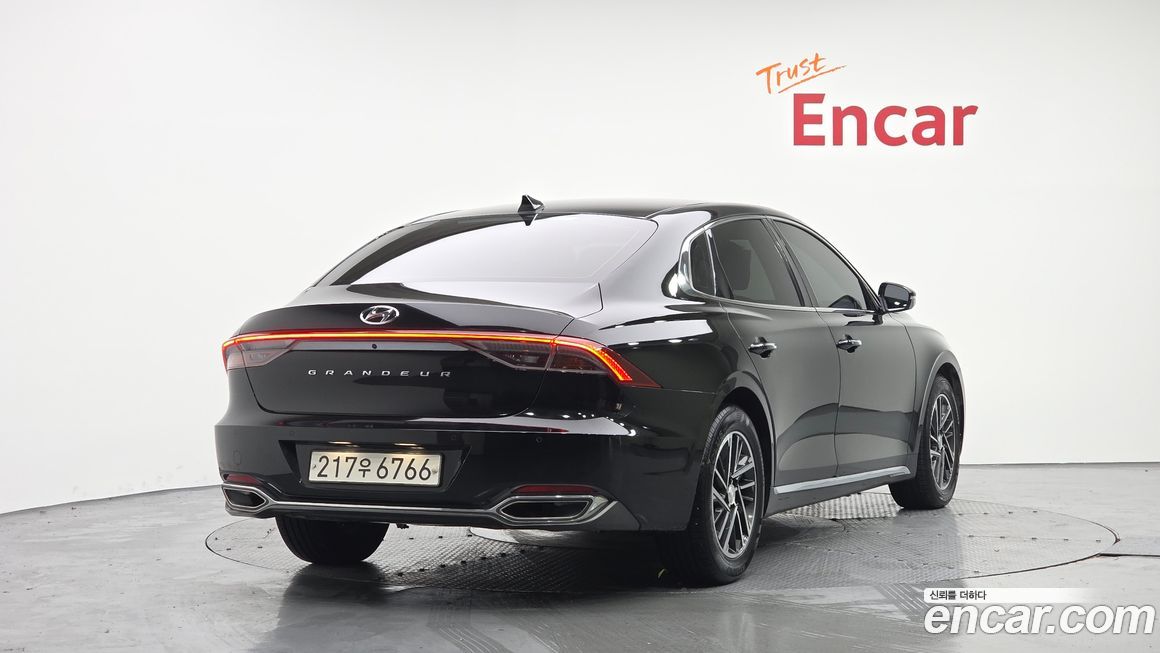 Hyundai Grandeur 2021