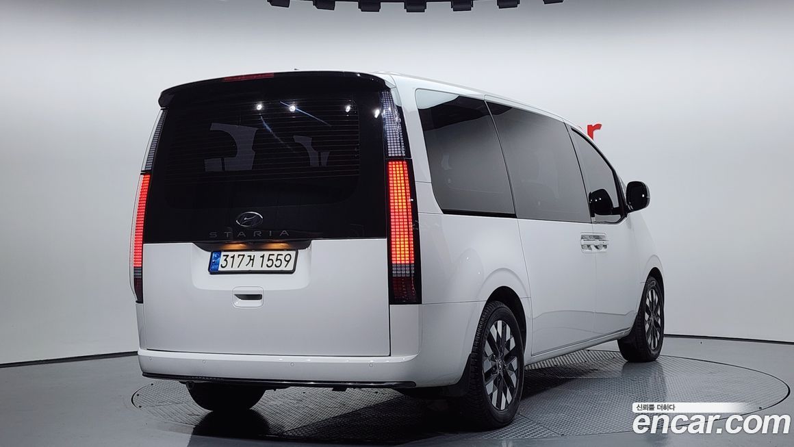 Hyundai Staria 2023