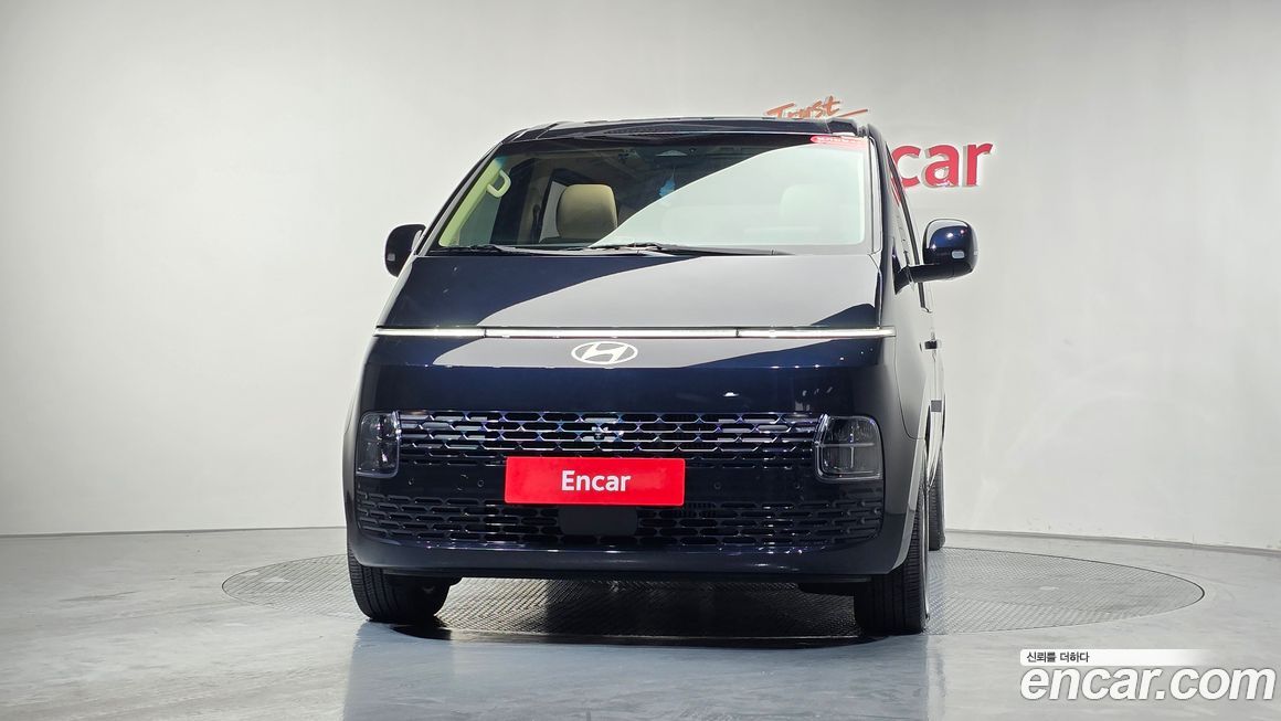 Hyundai Staria 2025