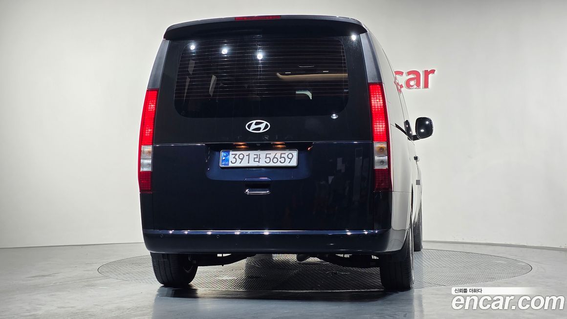 Hyundai Staria 2025