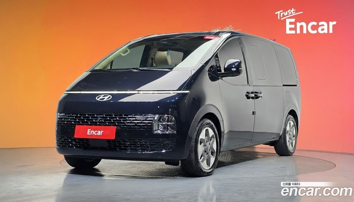 Hyundai Staria 2025
