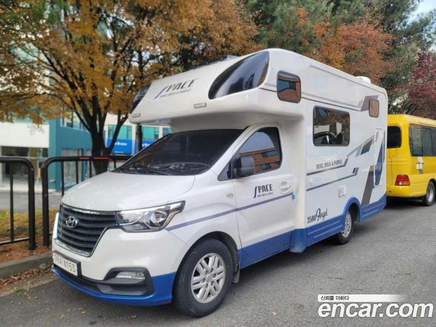 Hyundai Starex 2021