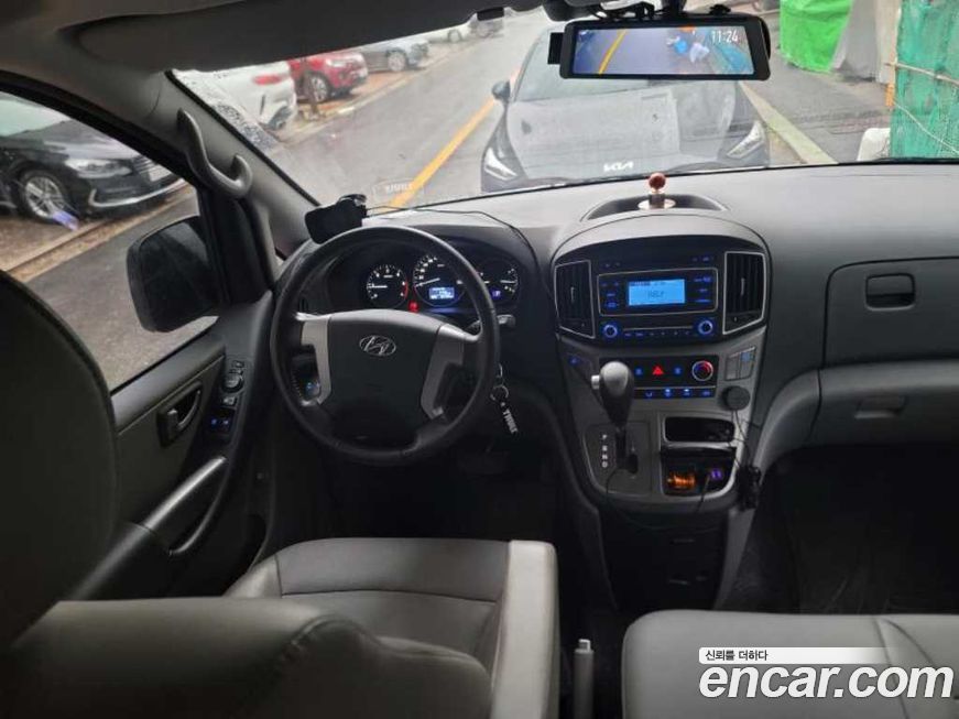 Hyundai Starex 2021