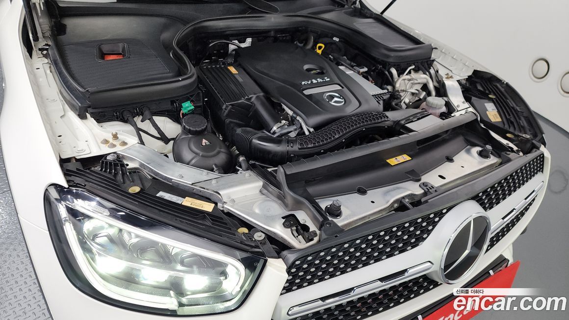 Mercedes-Benz GLC-Class 2021