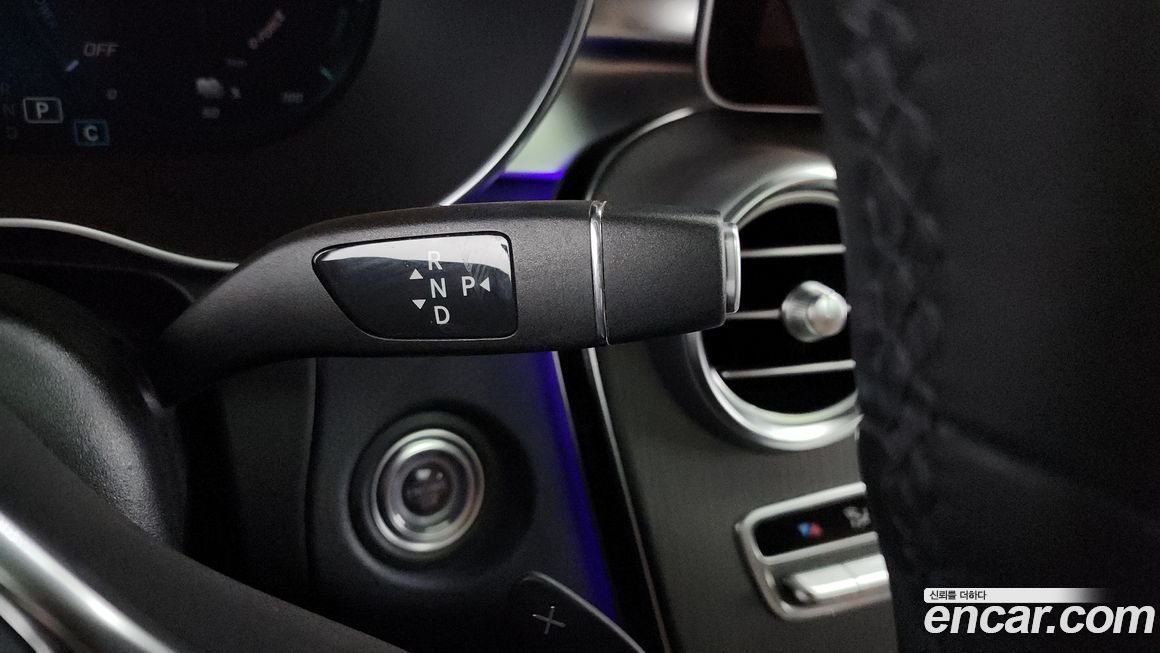 Mercedes-Benz GLC-Class 2021