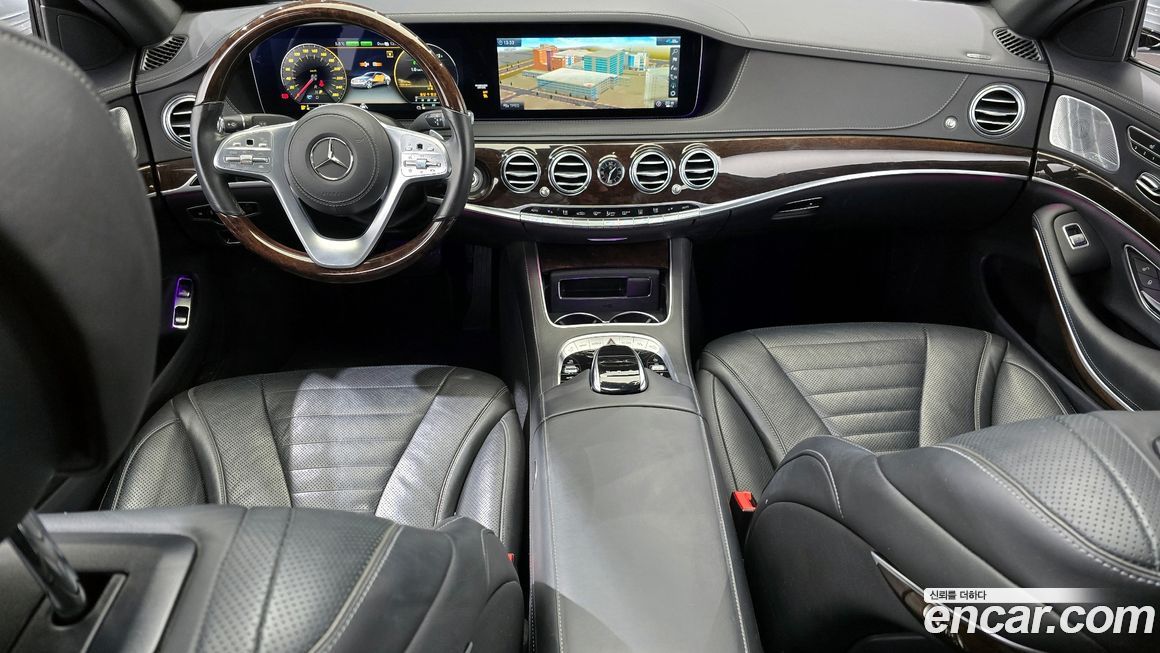 Mercedes-Benz S-Class 2020