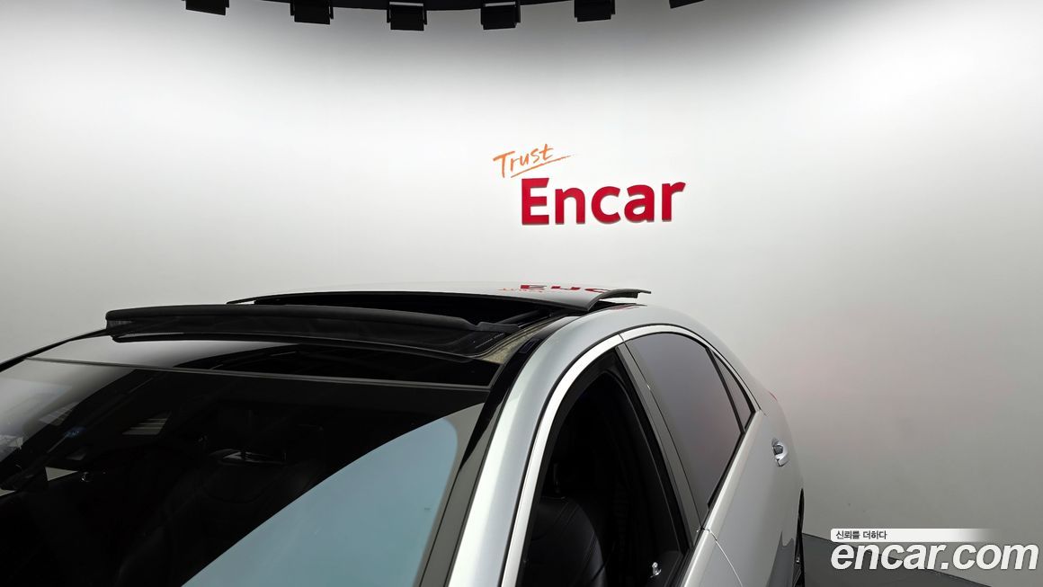 Mercedes-Benz S-Class 2020