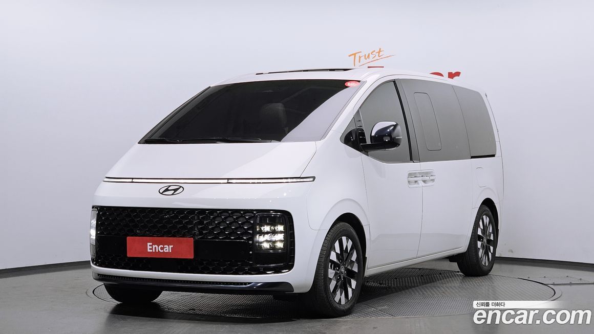 Hyundai Staria 2025