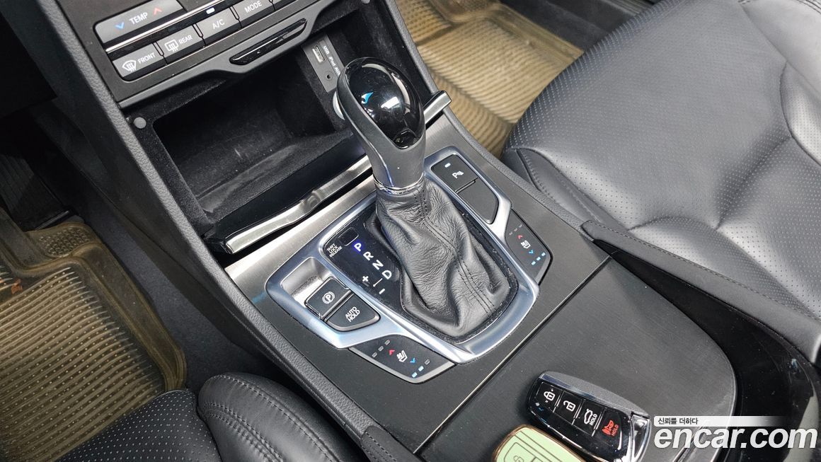 Hyundai Grandeur 2015