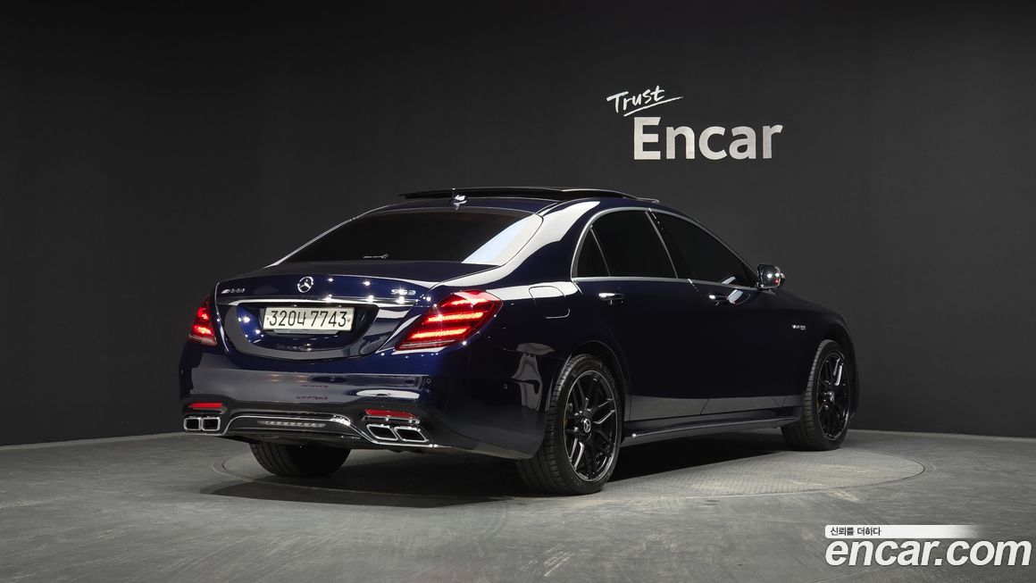 Mercedes-Benz S-Class 2020